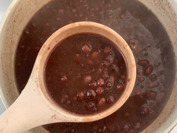 红糖红豆桂花丸子汤