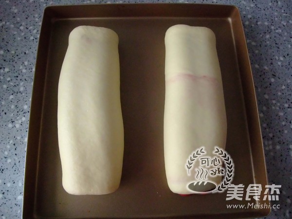 抢眼美味的红曲双色割包（中种）