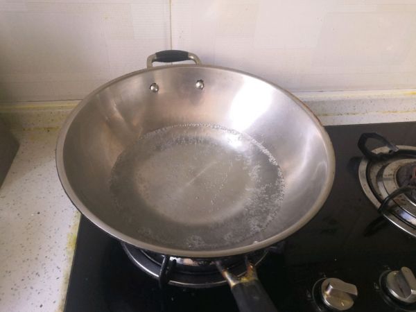 自制海鲜至尊披萨