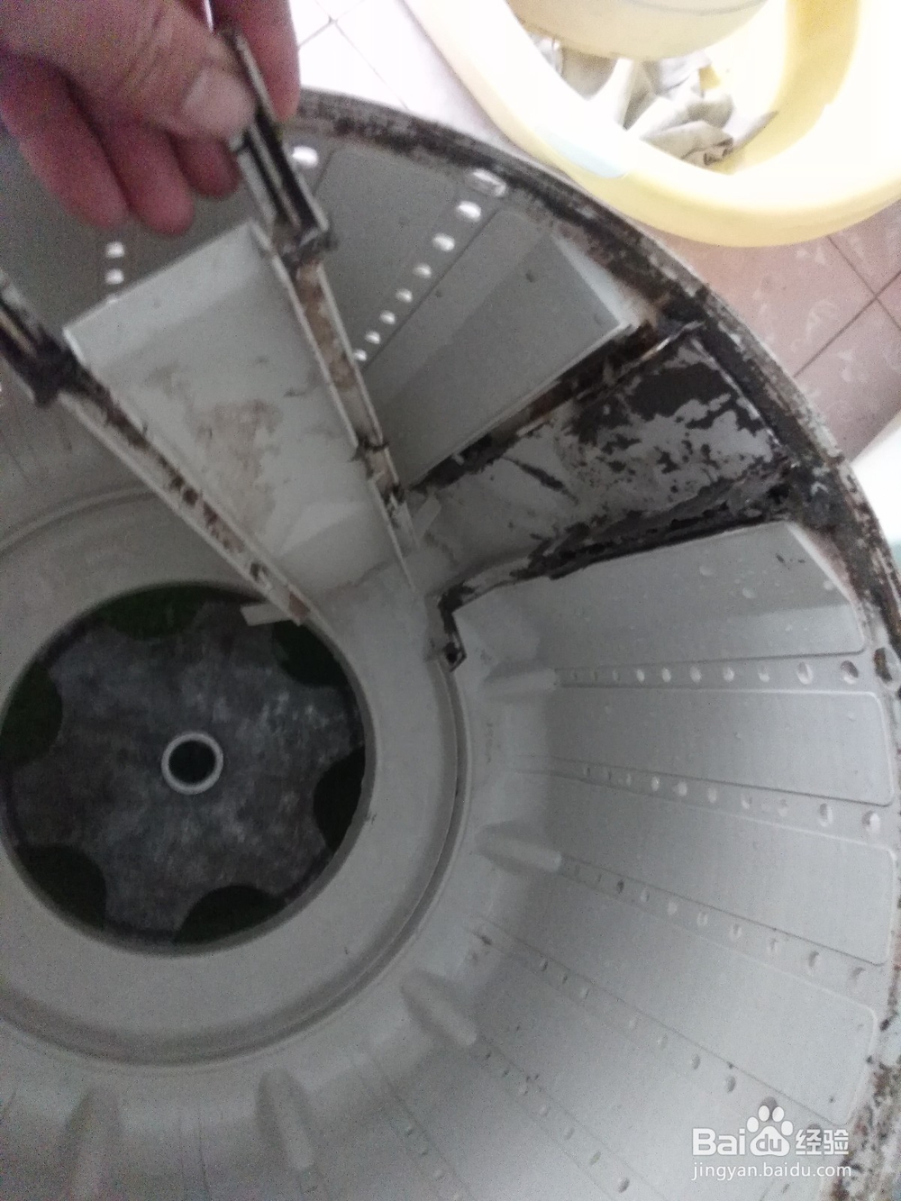 十多年的小天鹅洗衣机内桶清洗