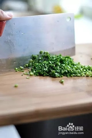 鲜嫩爽滑:鲜虾肉馄饨