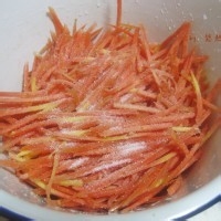 凉拌红萝卜丝