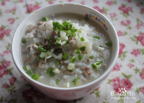 白萝卜丝肉沫粥(简单营养早餐)