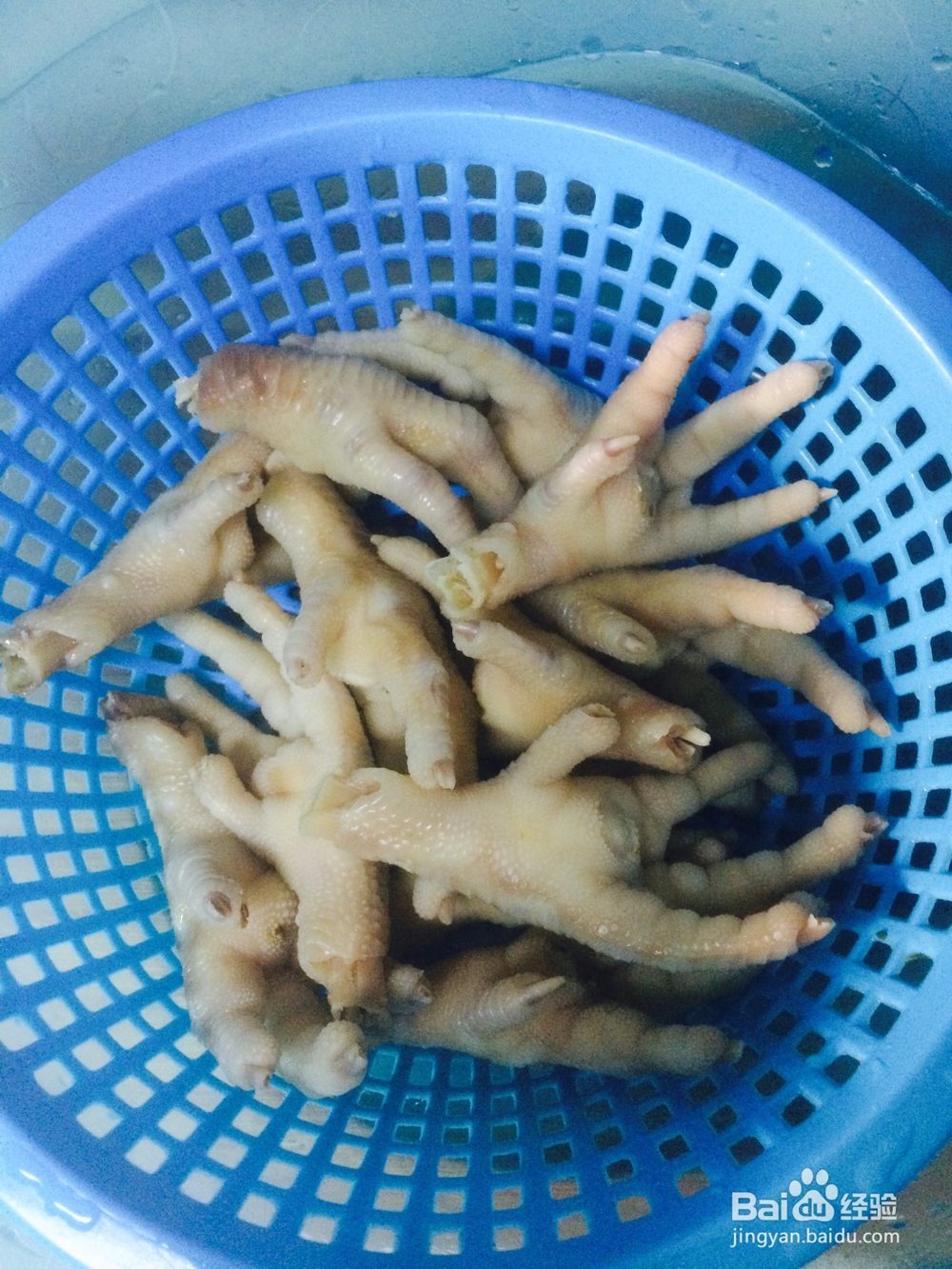 好吃停不下来的土豆焖耙鸡脚