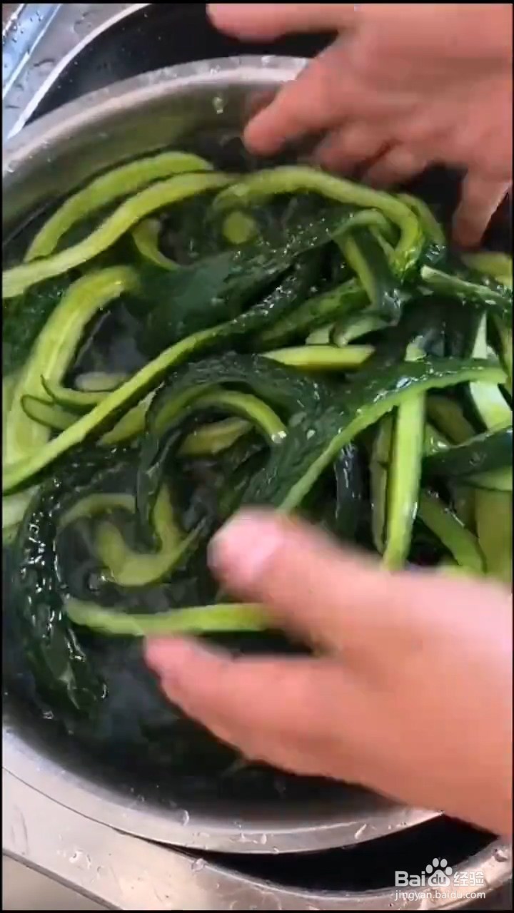 如何制作酱油黄瓜泡菜