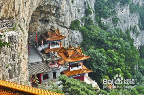石膏山自然景观特色