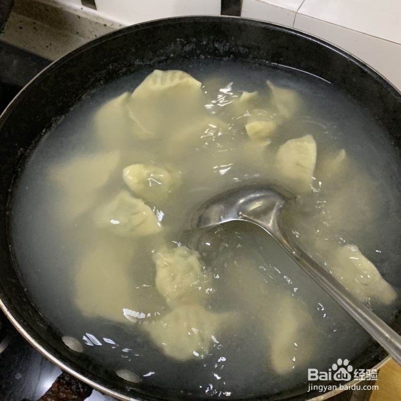 再简单不过的韭菜鲜肉虾仁水饺