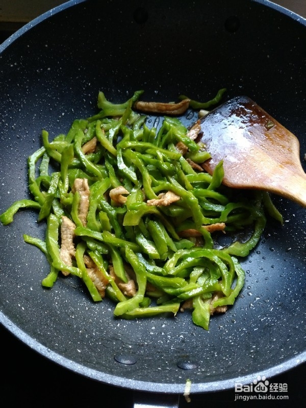 凉瓜炒肉丝的做法