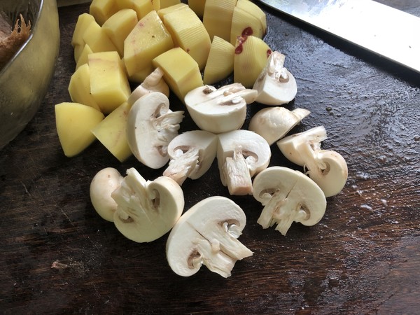 咖喱土豆炖牛肉