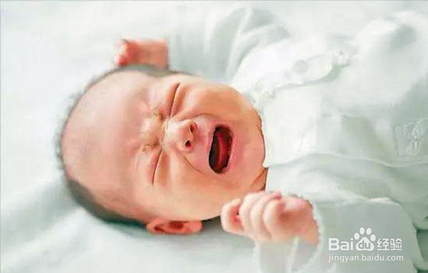 正确处理宝宝发烧的方法