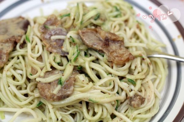 焙煎芝麻酱拌面