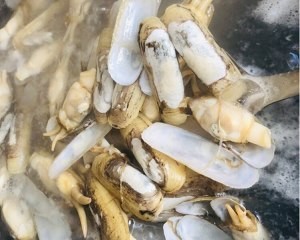 教你怎么做蛏子茼蒿汤