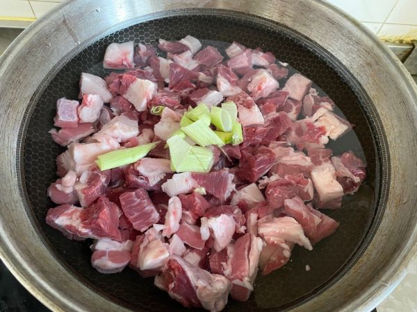 番茄土豆炖牛腩汤汁浓郁