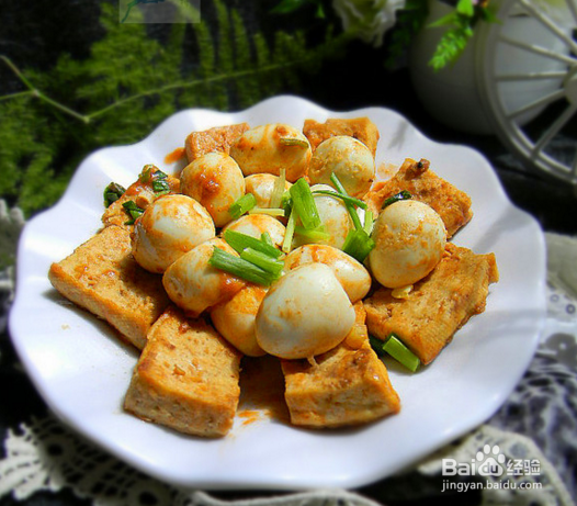 茄汁鹌鹑蛋煎豆腐的做法