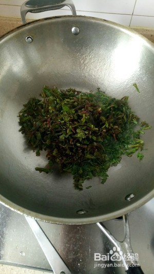 食补佳品香椿芽炒鸡蛋的做法