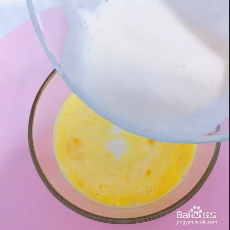 如何制作美味的秋葵蛋饼？