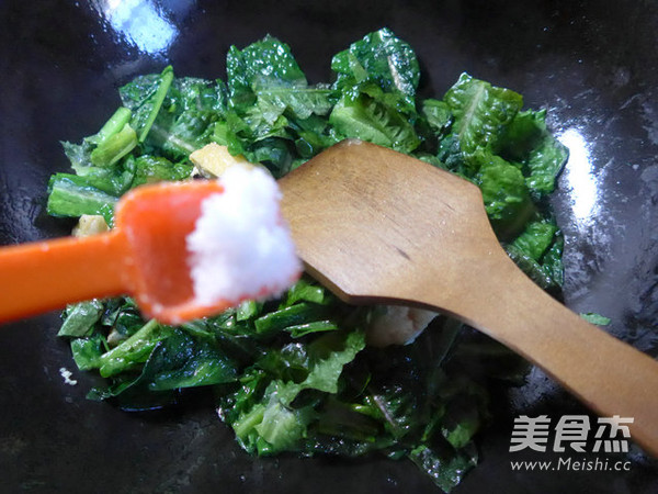 油豆腐炒莴笋叶