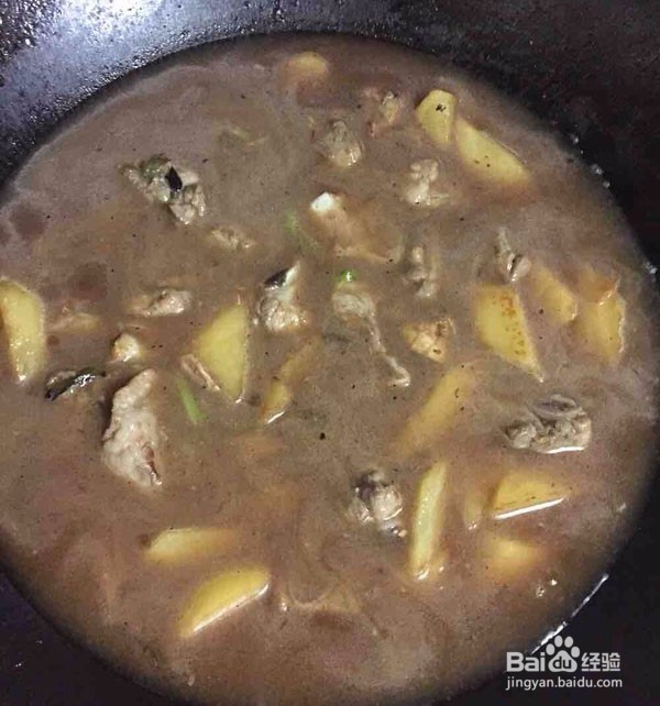 土豆怎么焖排骨？——土豆焖排骨的做法