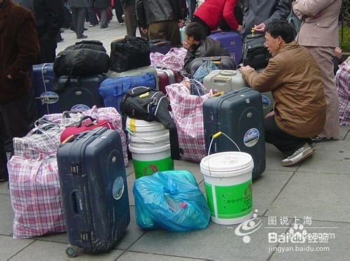 大学生在春运时长途火车上的注意事项 %%