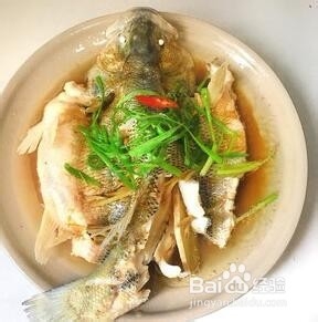 鲈鱼清蒸怎么做