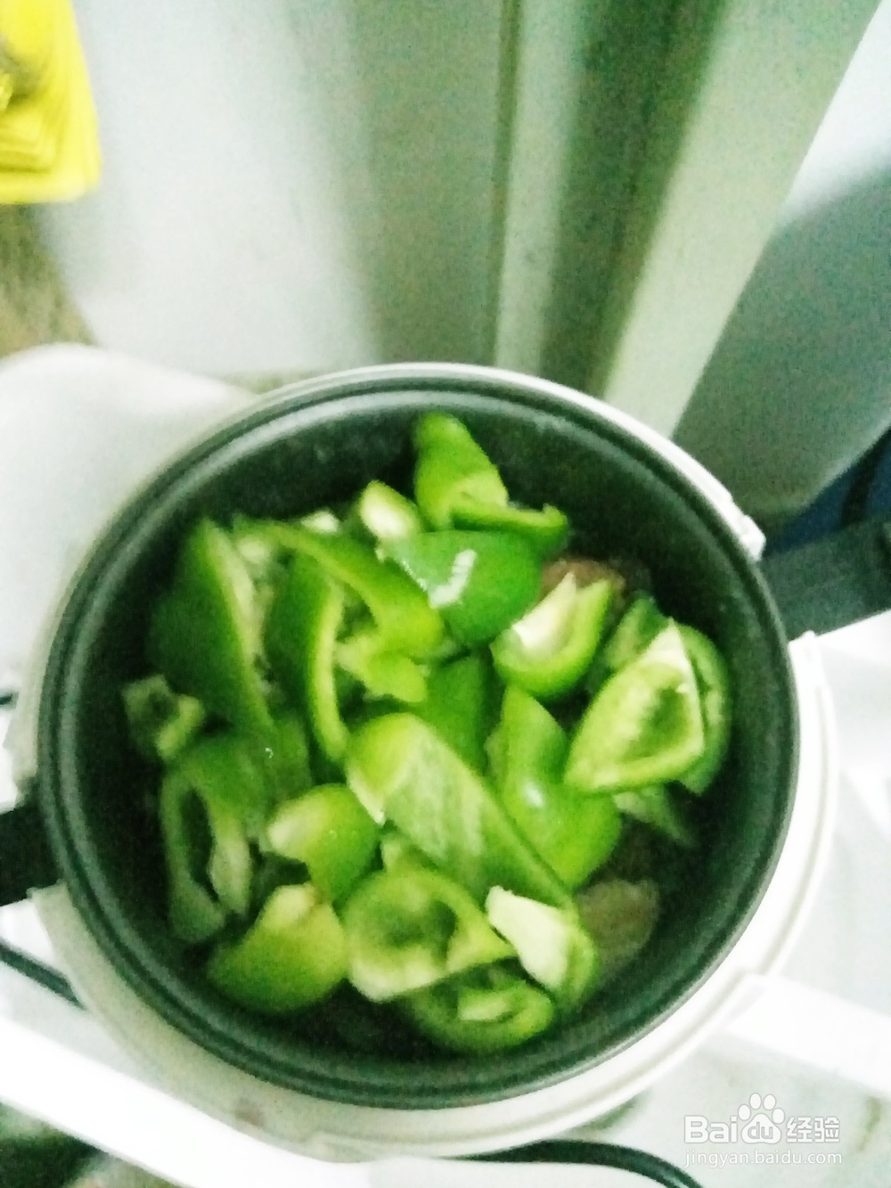 电饭煲之香菇排骨焖饭