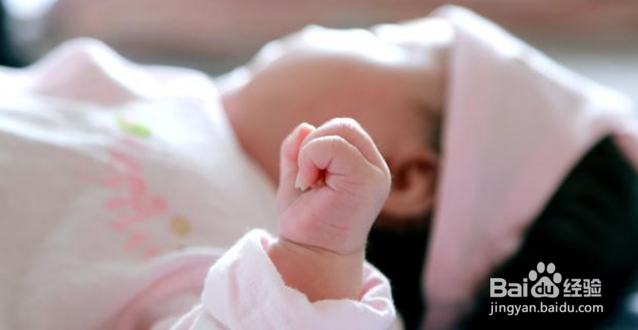 如何自己在家给新生儿宝宝拍照?