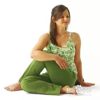 腿酸、腿麻、坐骨神经痛？瑜伽体式帮你缓解疼痛