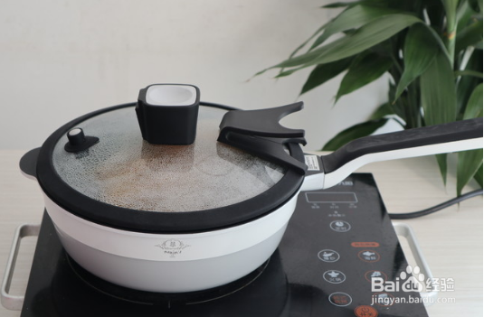 酱油鸡是年夜饭不可缺少的一道菜