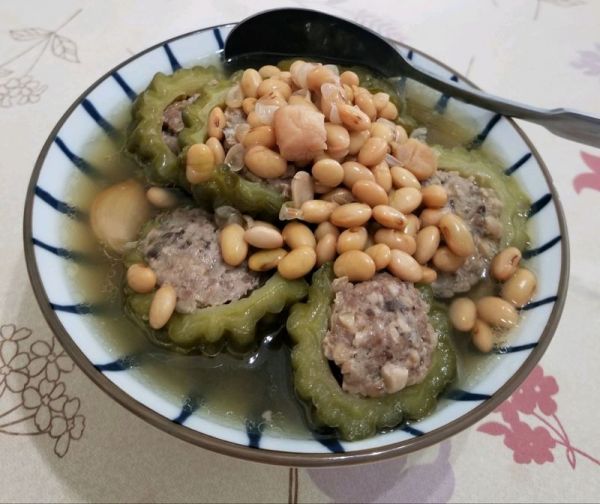 苦瓜酿肉黄豆汤