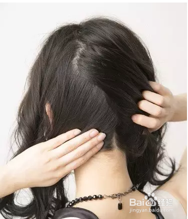 长发美女几款简单发型（之十九）