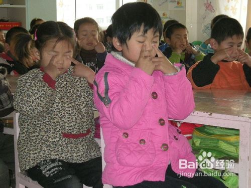 怎样教孩子保护视力