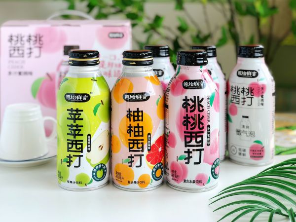 青提蜜桃气泡水