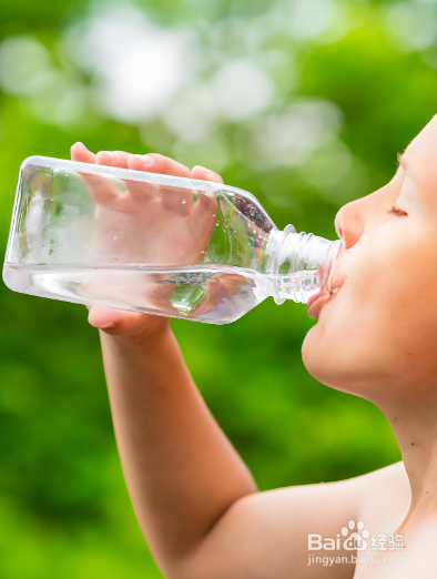 肾结石的预防性饮食与饮水方案
