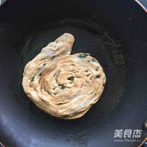 葱油饼的家常做法