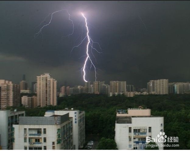 雷雨季节 快来学“防雷”攻略！