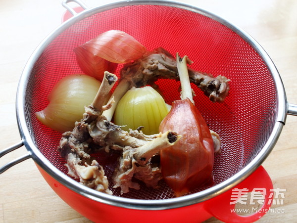葱香油鸡腿的做法