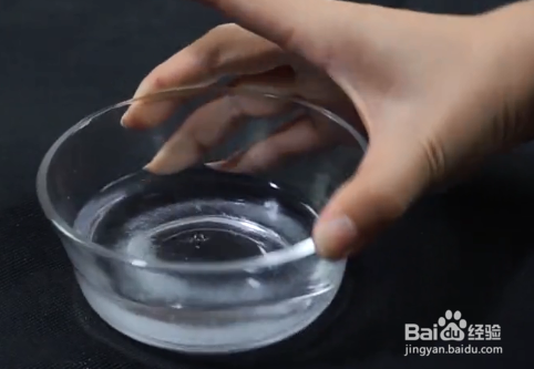 如何去除眼袋的方法