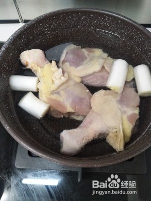 猴头菇炖鸡汤怎么做