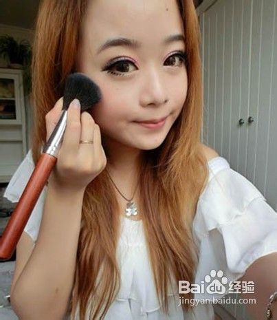 化妆造型培训--打造清纯可人的萌新娘