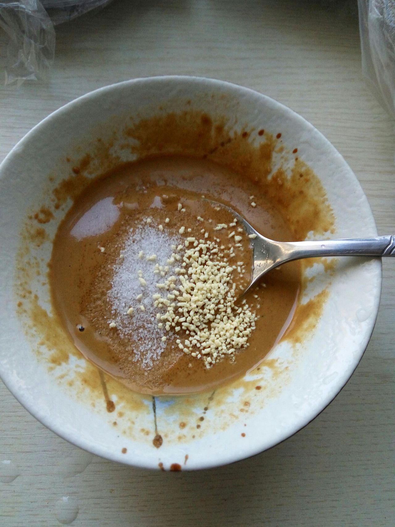 超简单一分钟万能麻酱料的做法，拌菜拌面都拿的出手