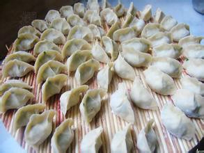 煮饺子不破皮的几种方法