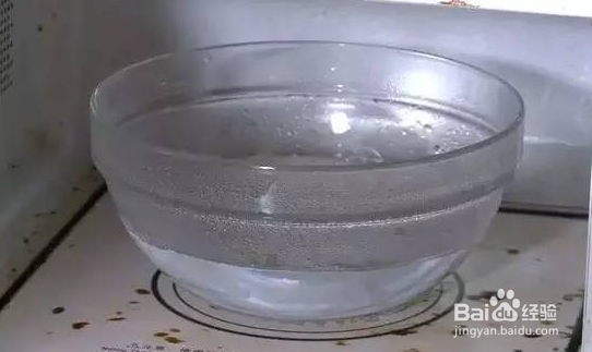 如何用白醋清洁微波炉