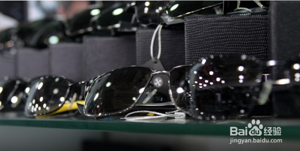 开车戴什么太阳镜好