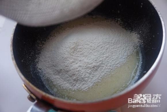 如何制作草莓蛋糕卷