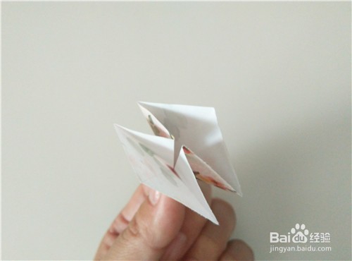 折纸----制作一个花朵相框