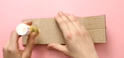 怎样给芭比娃娃制作沙滩椅