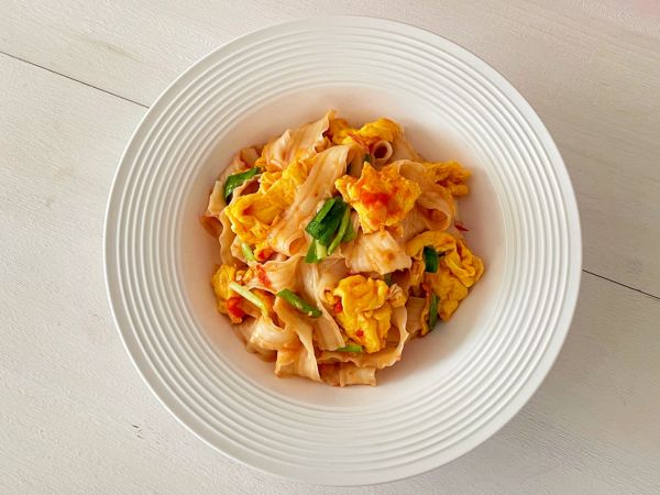 番茄鸡蛋炒刀削面