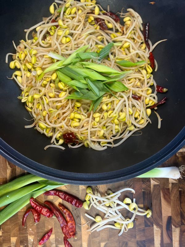 小炒黄豆芽越嚼越香