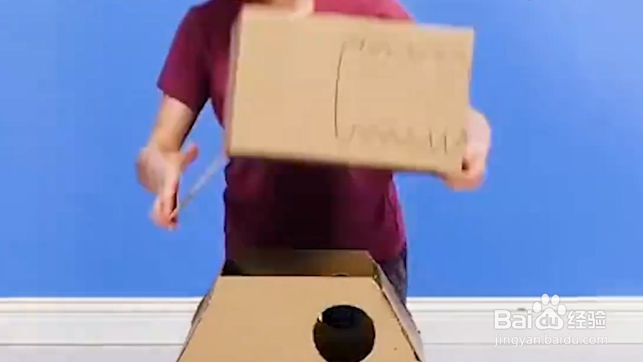 如何用纸箱做一个恐龙玩具