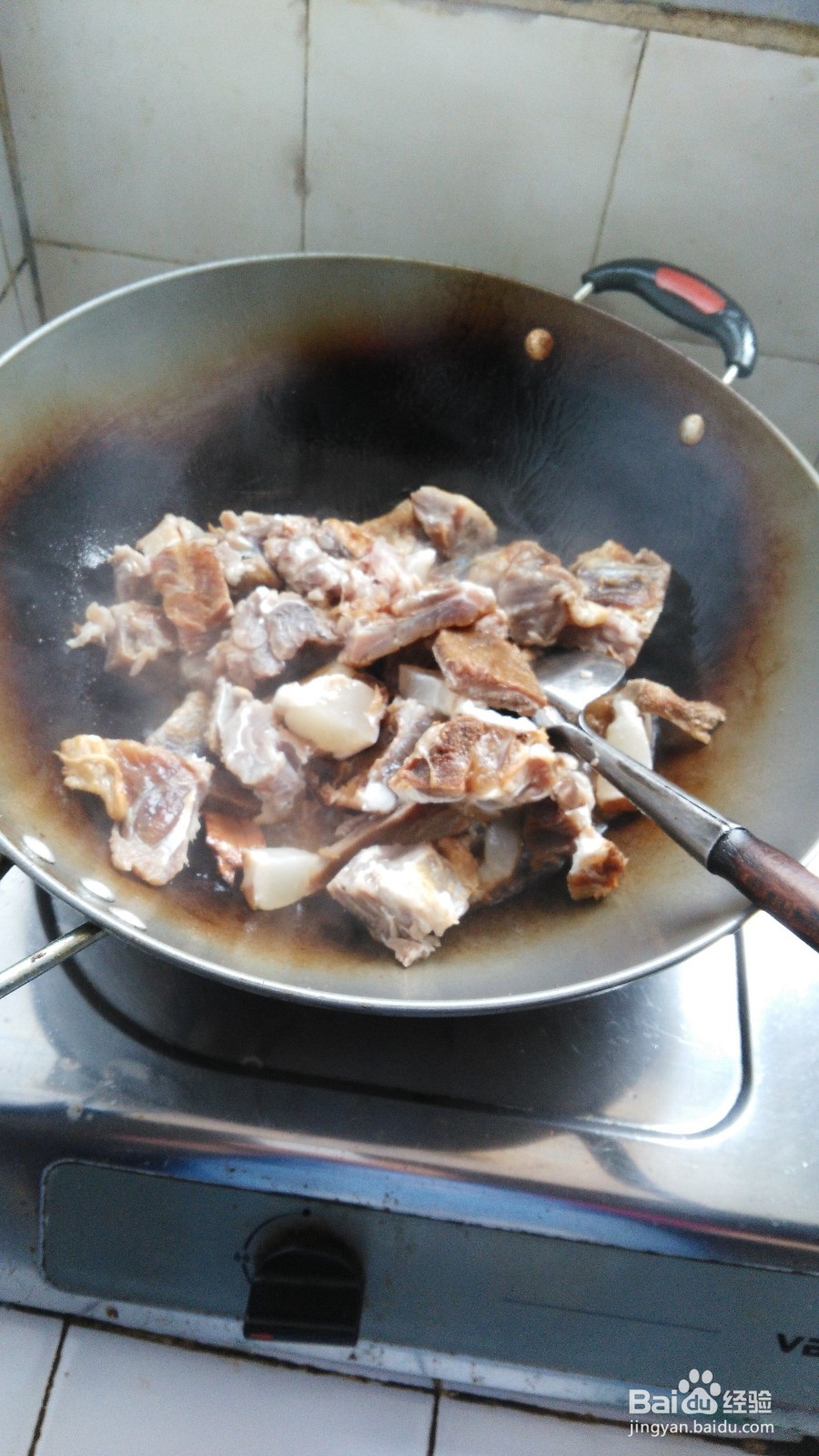 腊蹄子火锅的做法